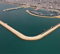 احداث موج شکن های توسعه بندر کنگان